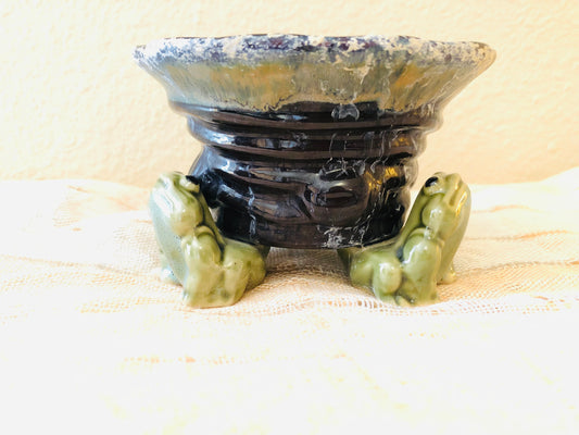 3 Frog Footed Hand Made Flower Pot